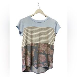 Maurice’s 24/7 Colorblock Floral Tee – Medium